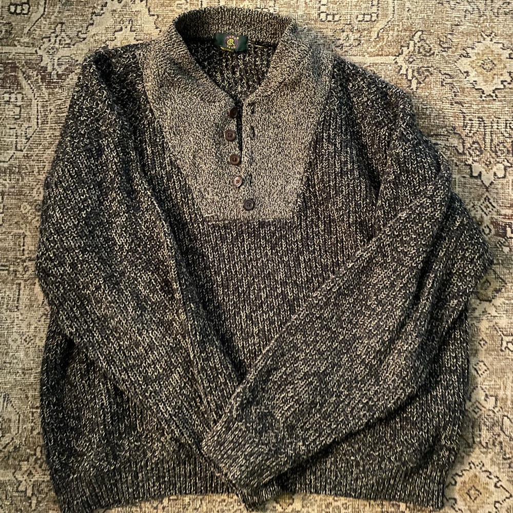 Men’s cardigan size XL
